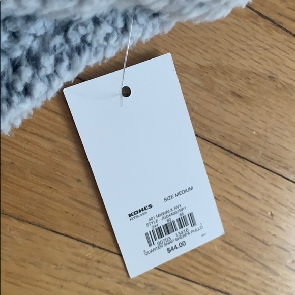 NWT Sherpa pull over - Picture 3 of 3